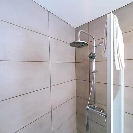 Casa Dos Sequeiras Port Wine Cellars * Вила-Нова-ди-Гая