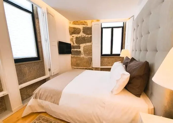 Casa Dos Sequeiras Port Wine Cellars Vila Nova de Gaia