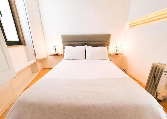 Casa Dos Sequeiras Port Wine Cellars *