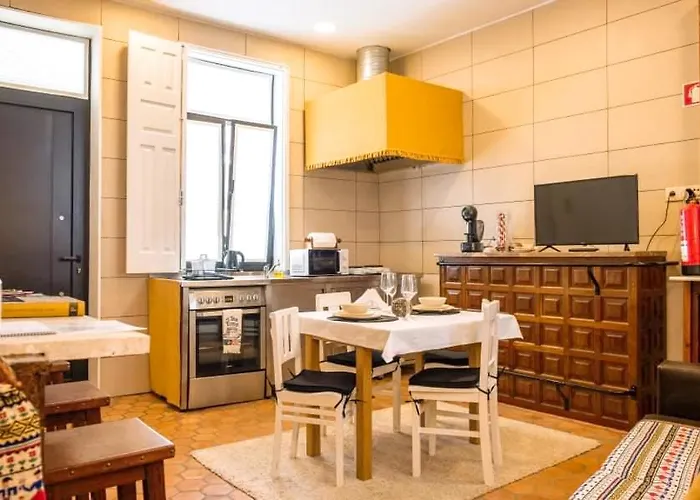 Casa Dos Sequeiras Port Wine Cellars * Vila Nova de Gaia